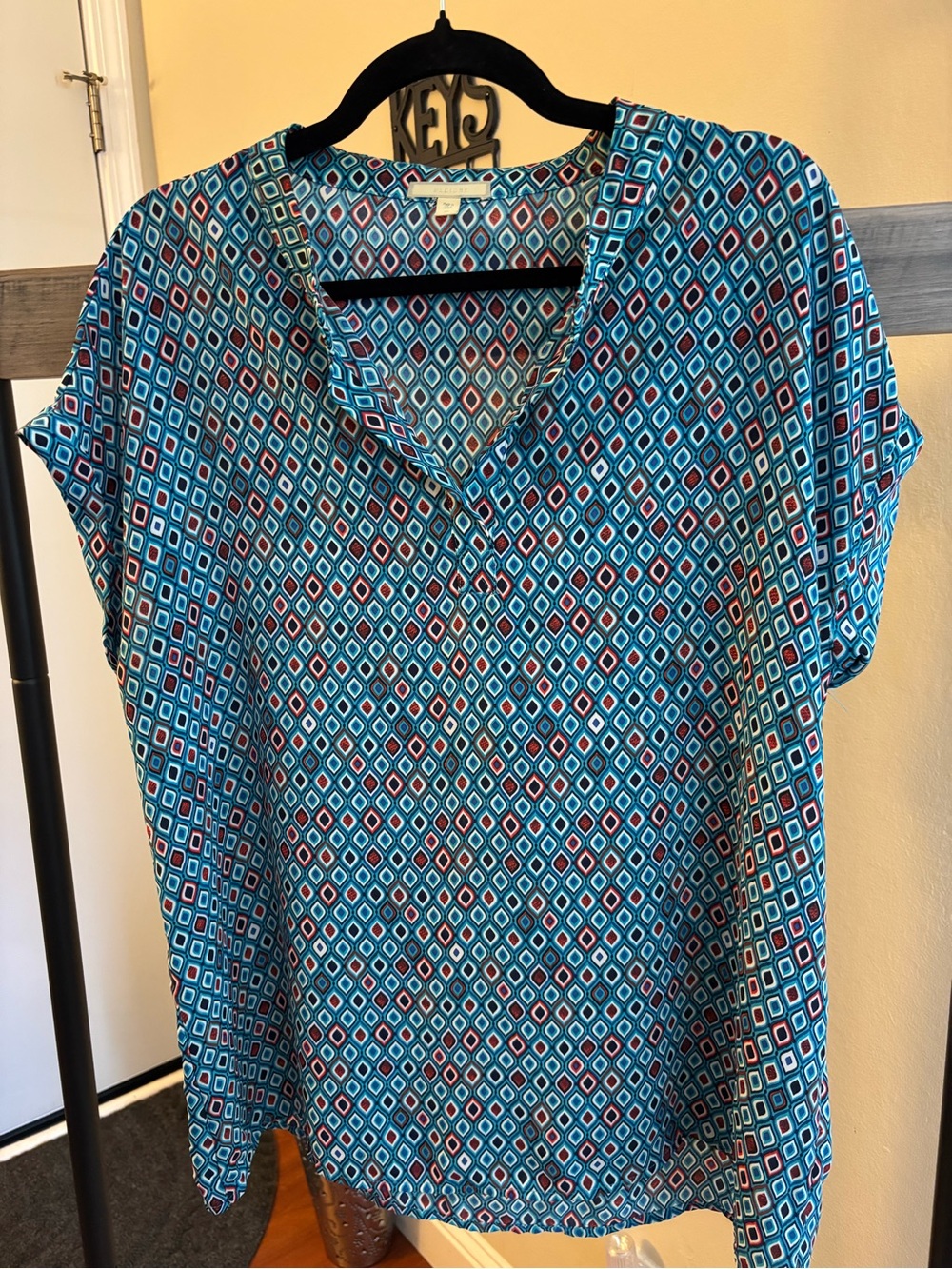 Pleione Geometric V-Neck Blouse in Teal and Blue